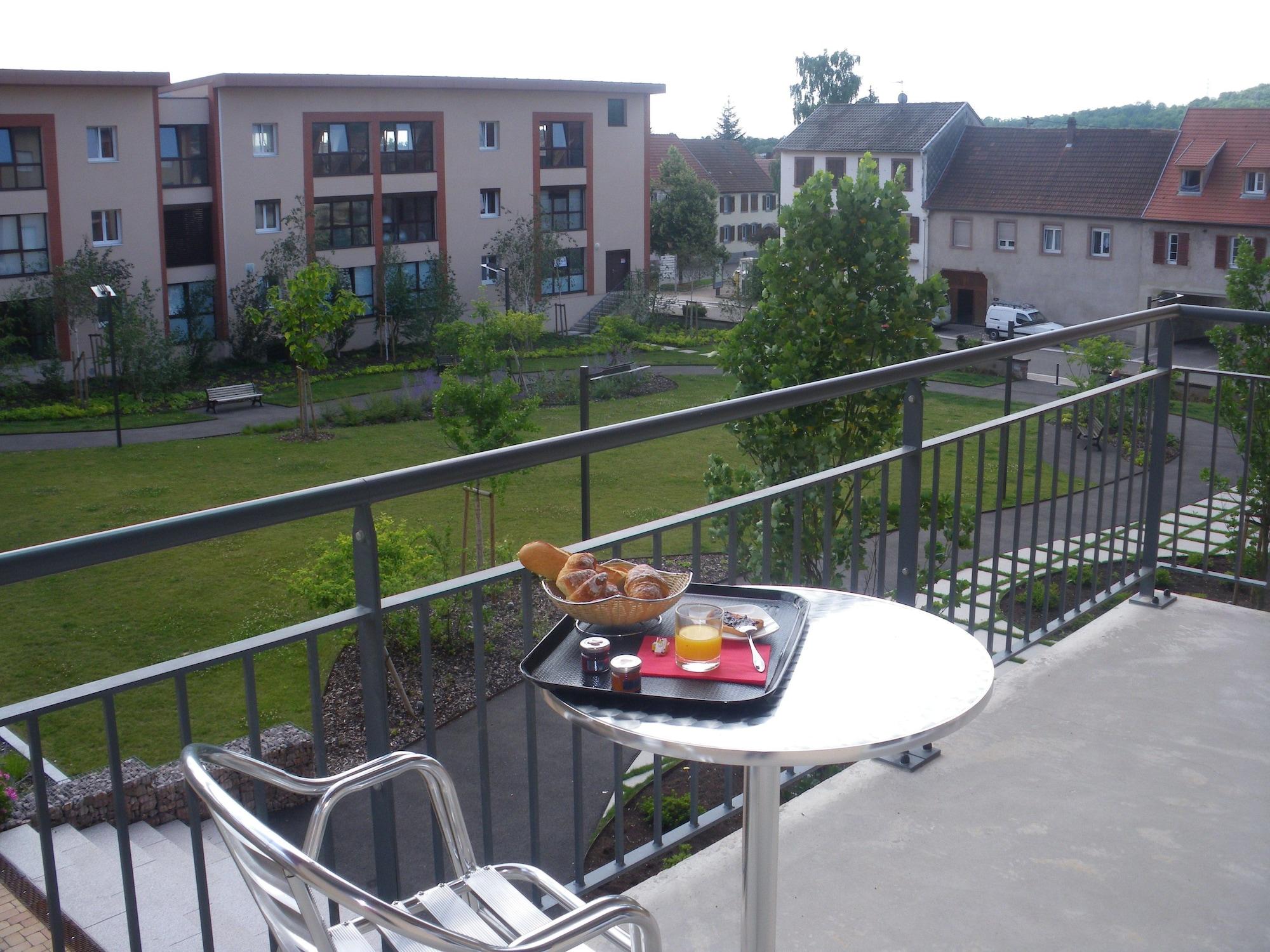 Comfort Aparthotel Mutzig Portes D'Alsace Exterior foto