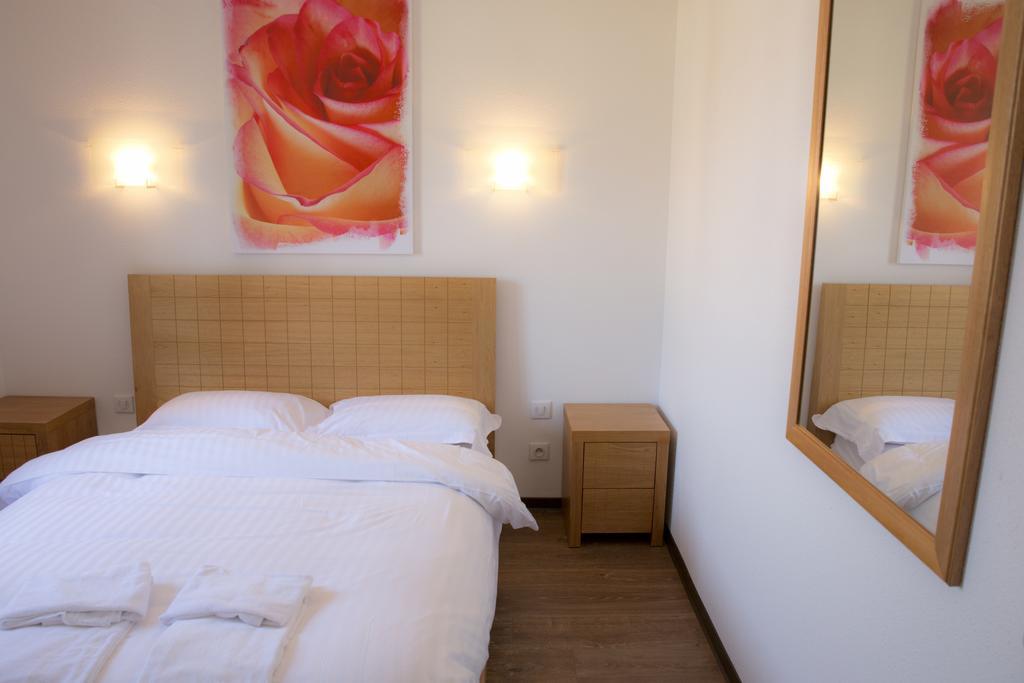 Comfort Aparthotel Mutzig Portes D'Alsace Exterior foto